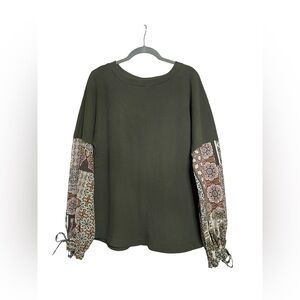 Beautiful Olive Green Boho Thermal with Patterned, Flowy Sleeves Size Medium